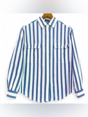 Vintage 1970s Lee Blue and White Vertical Stripe Casual Button-Down Shirt